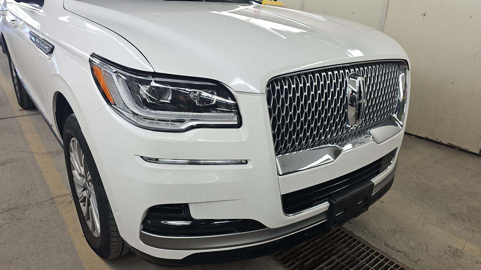 2023 Lincoln Navigator Standard AWD