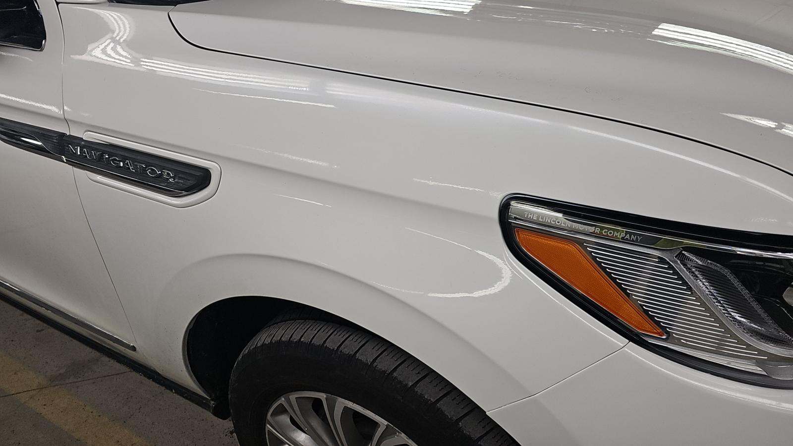 2023 Lincoln Navigator Standard AWD