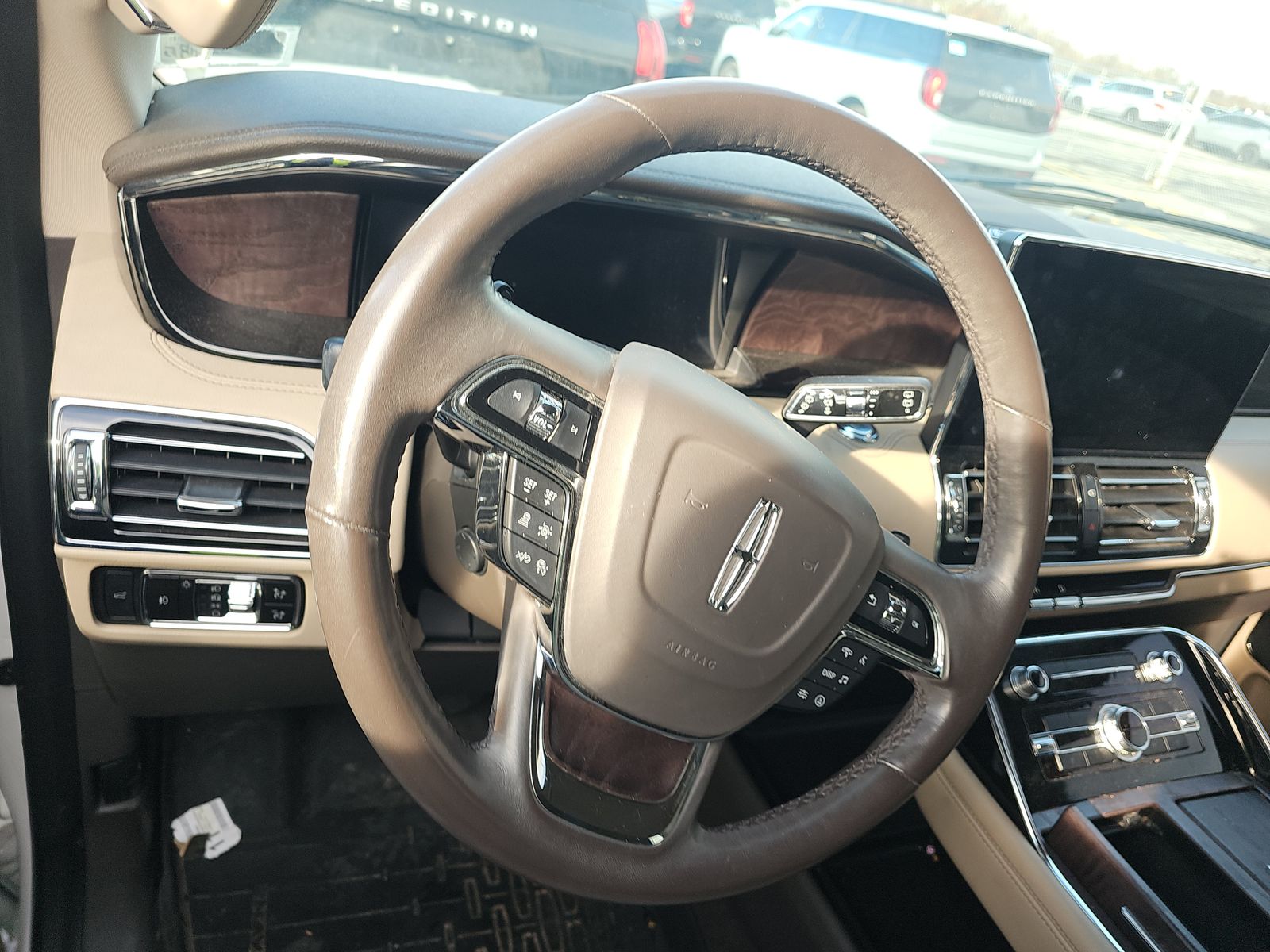 2023 Lincoln Navigator Standard AWD