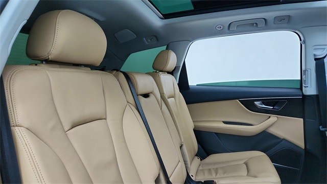 2023 Audi Q7 Premium Plus AWD