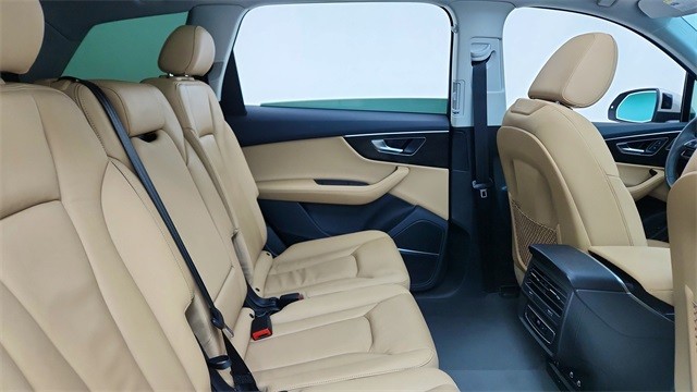 2023 Audi Q7 Premium Plus AWD