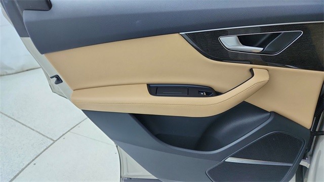 2023 Audi Q7 Premium Plus AWD