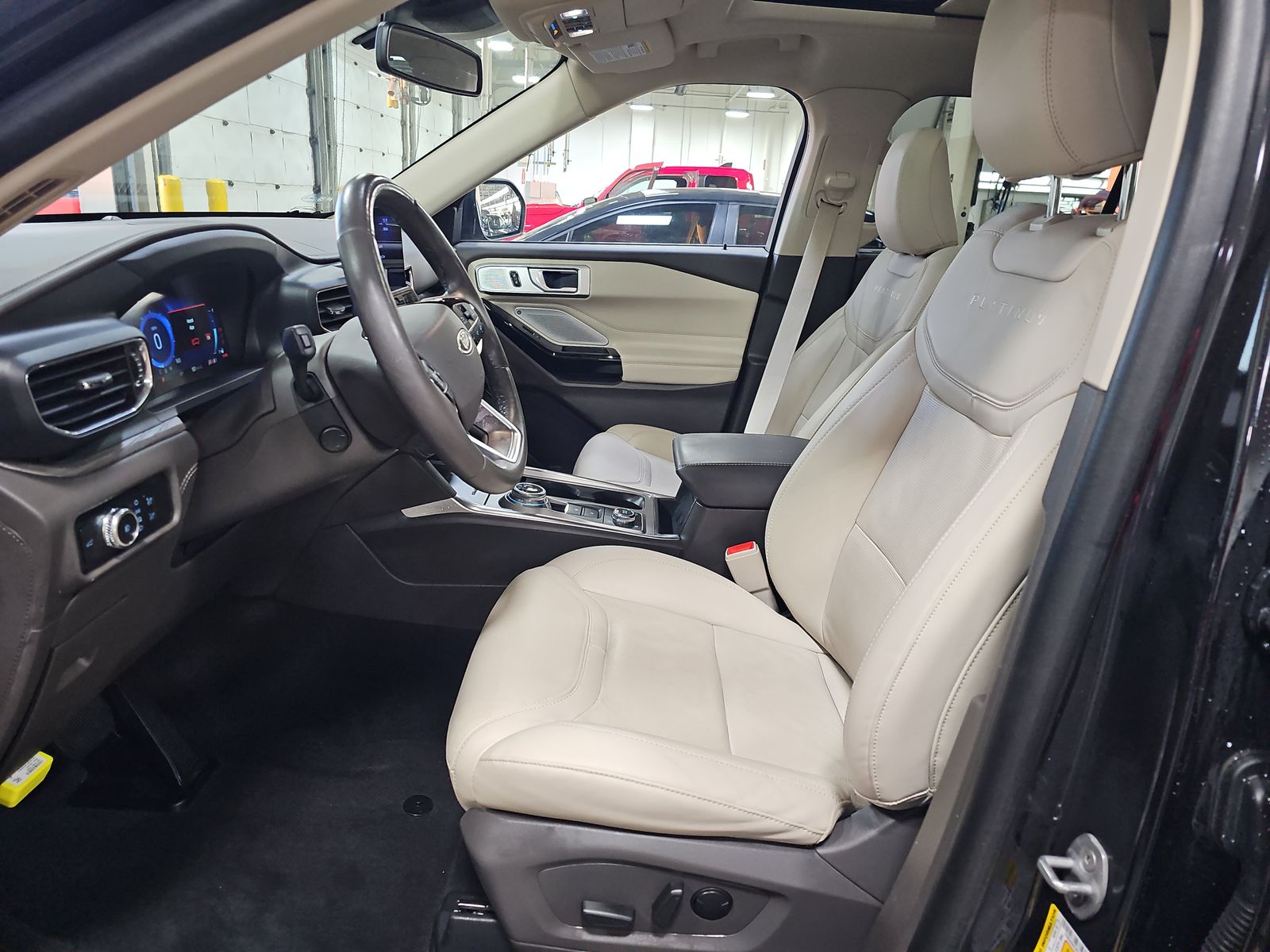 2023 Ford Explorer Platinum AWD