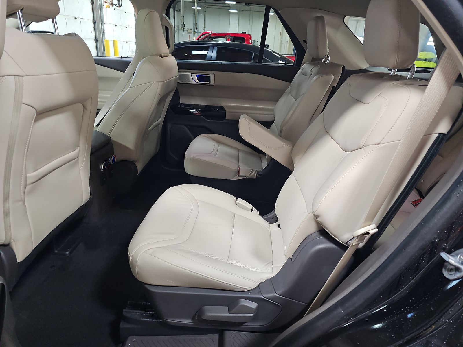 2023 Ford Explorer Platinum AWD