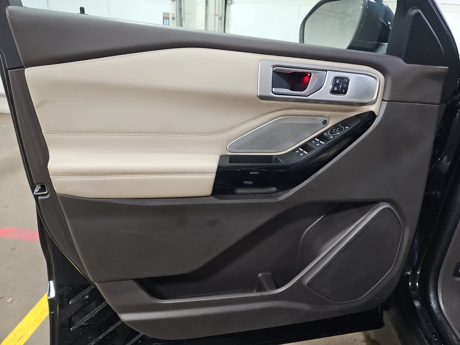 2023 Ford Explorer Platinum AWD