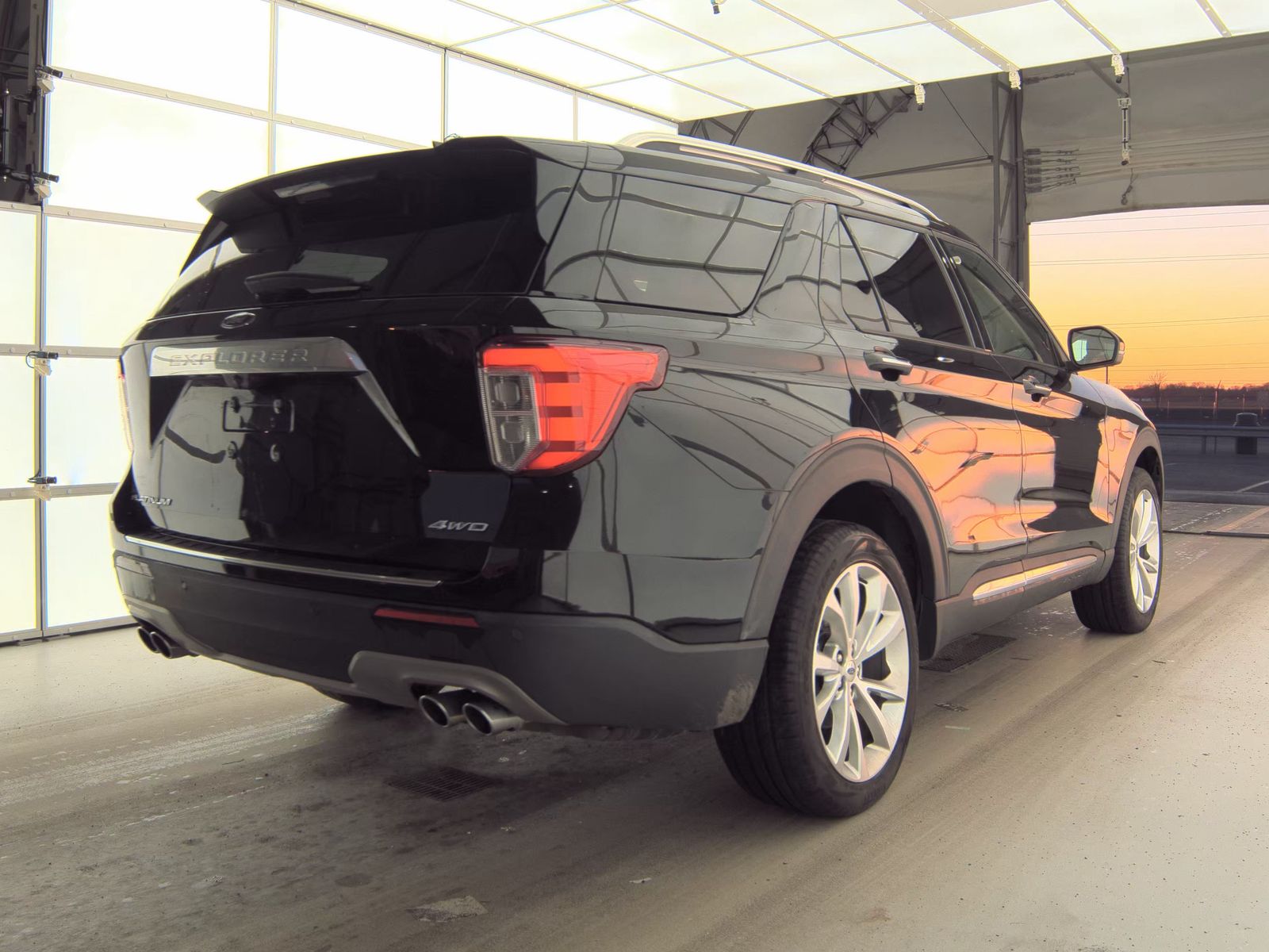 2023 Ford Explorer Platinum AWD