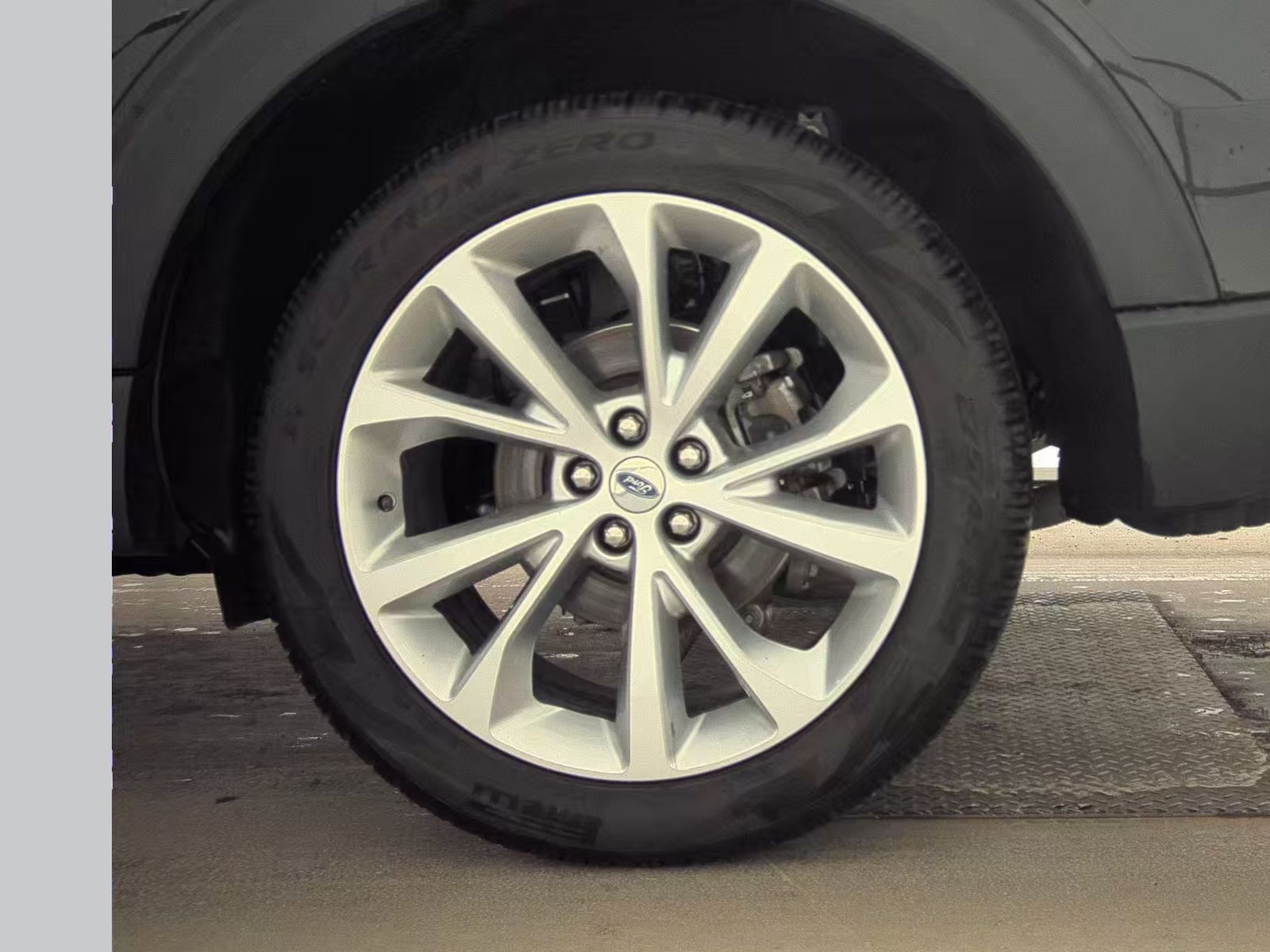 2023 Ford Explorer Platinum AWD