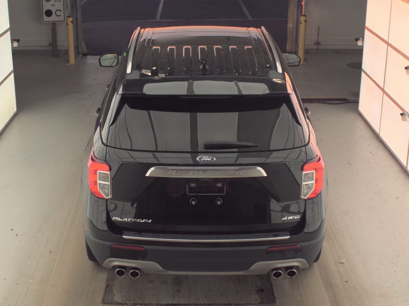 2023 Ford Explorer Platinum AWD