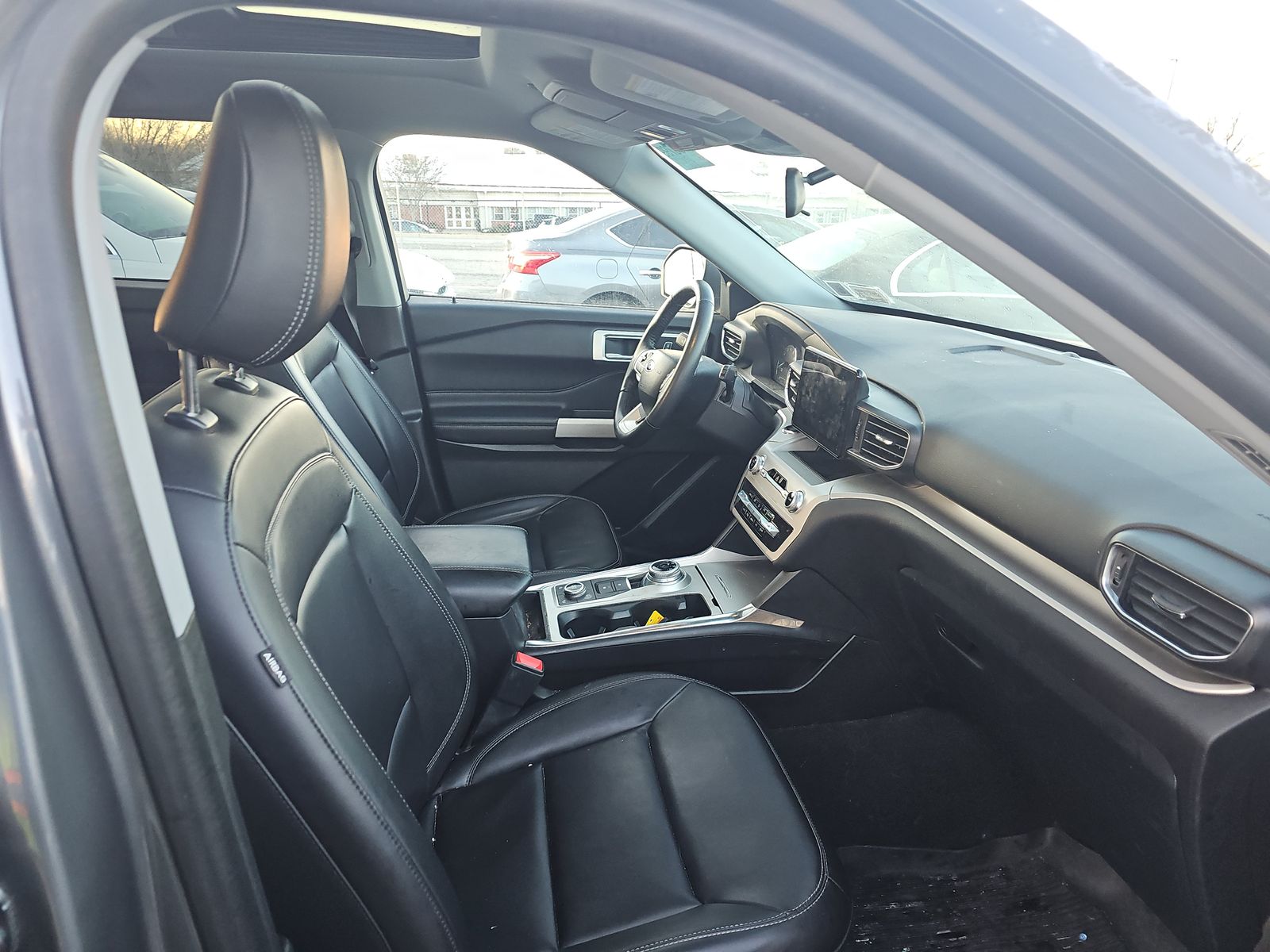 2022 Ford Explorer XLT AWD