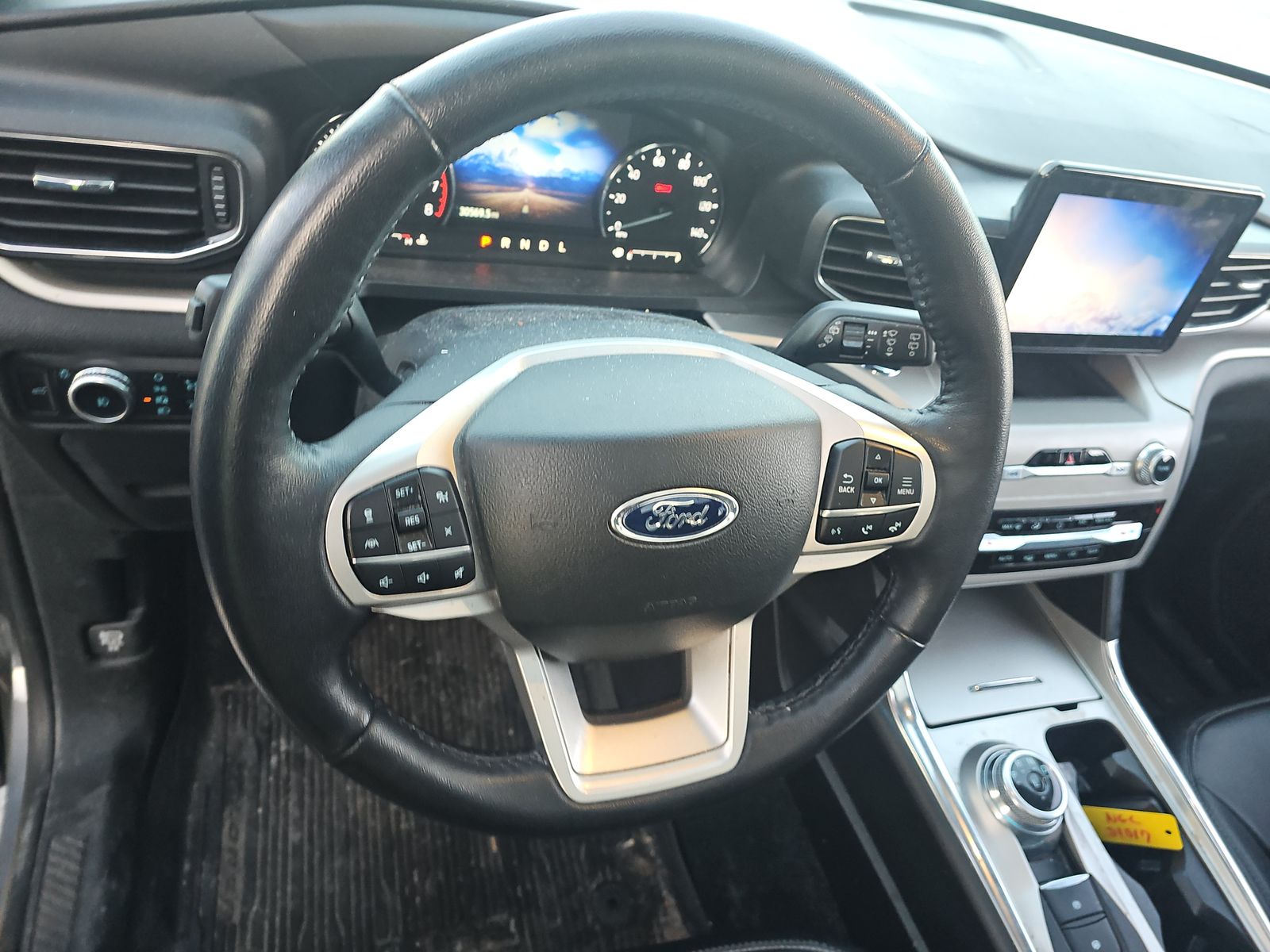 2022 Ford Explorer XLT AWD