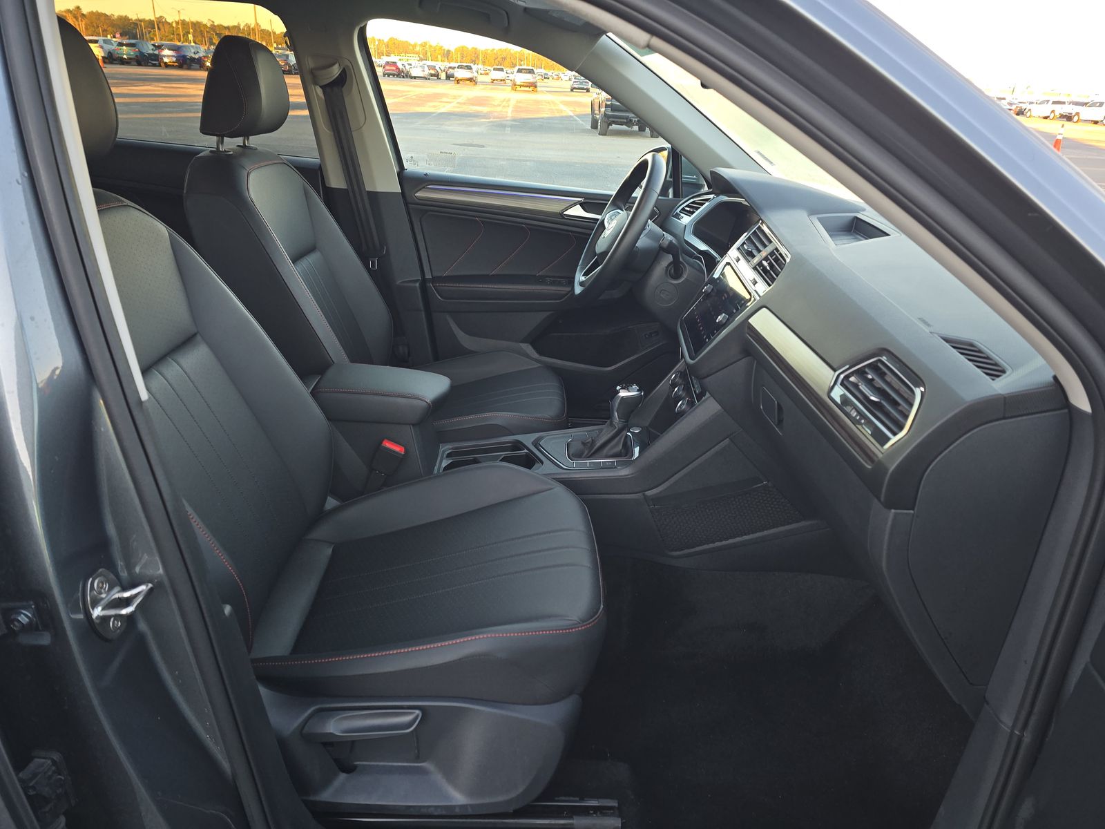 2024 Volkswagen Tiguan 2.0T Wolfsburg Edition FWD