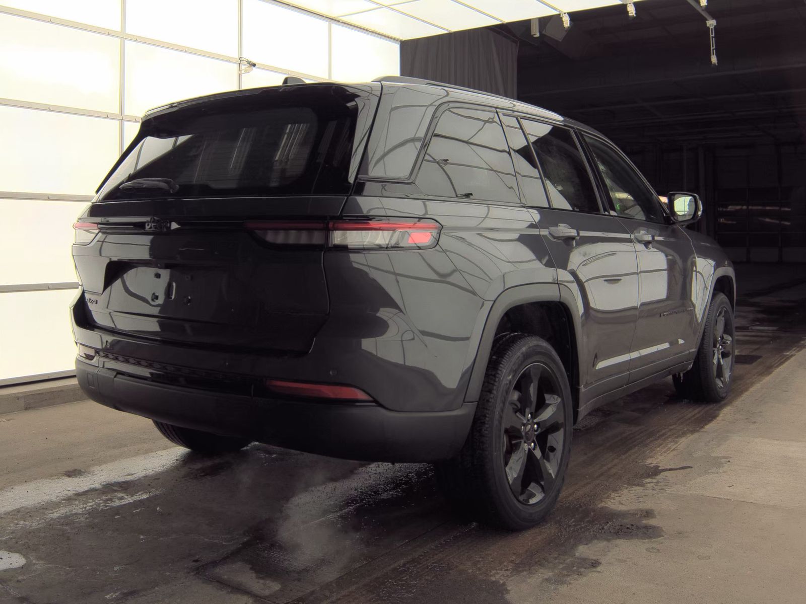 2023 Jeep Grand Cherokee Altitude AWD