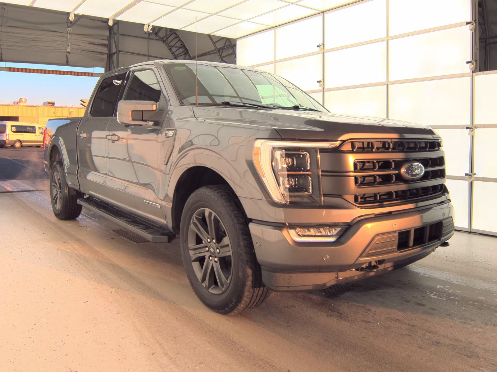 2023 Ford F-150 Hybrid Lariat AWD