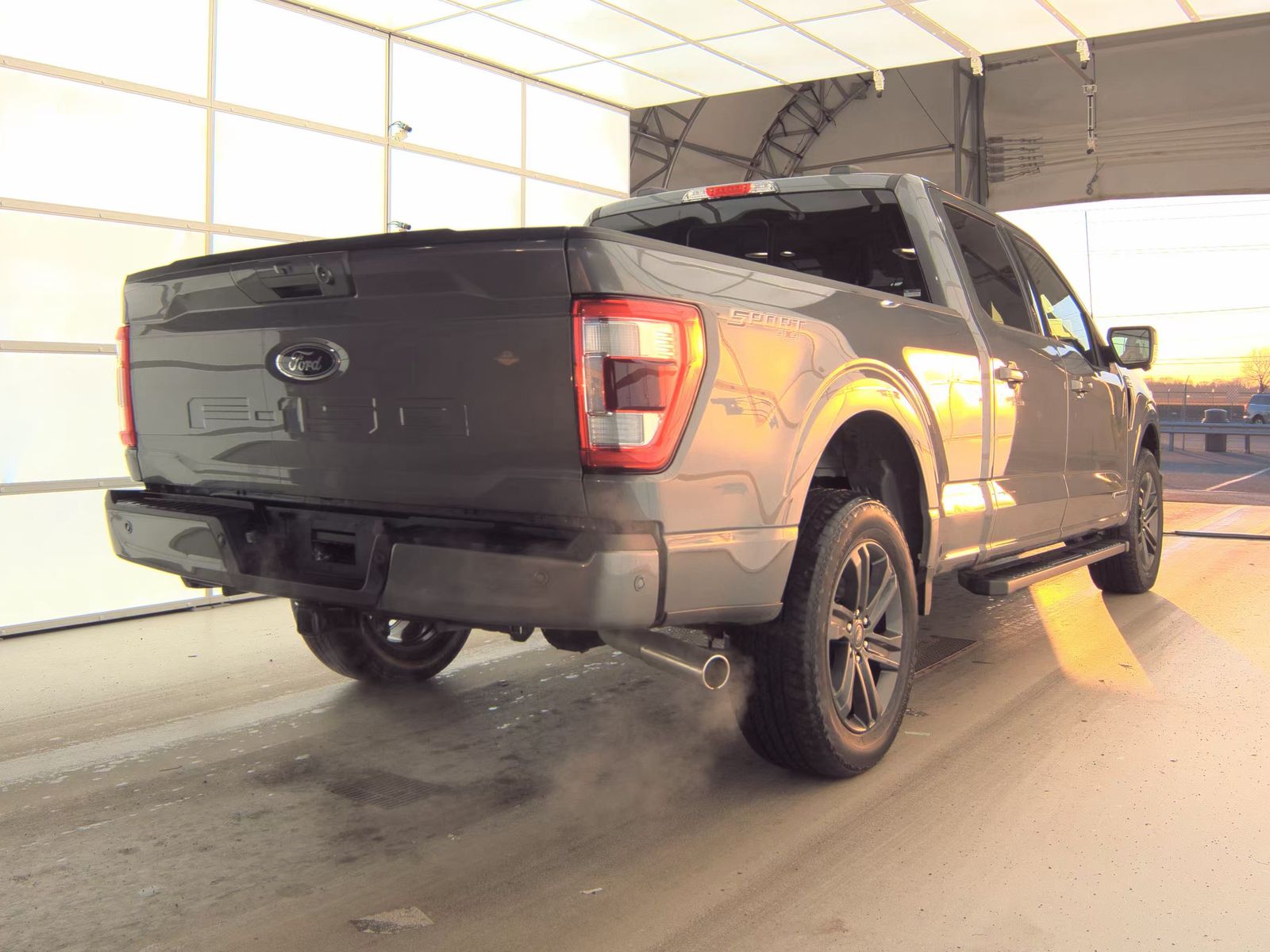 2023 Ford F-150 Hybrid Lariat AWD