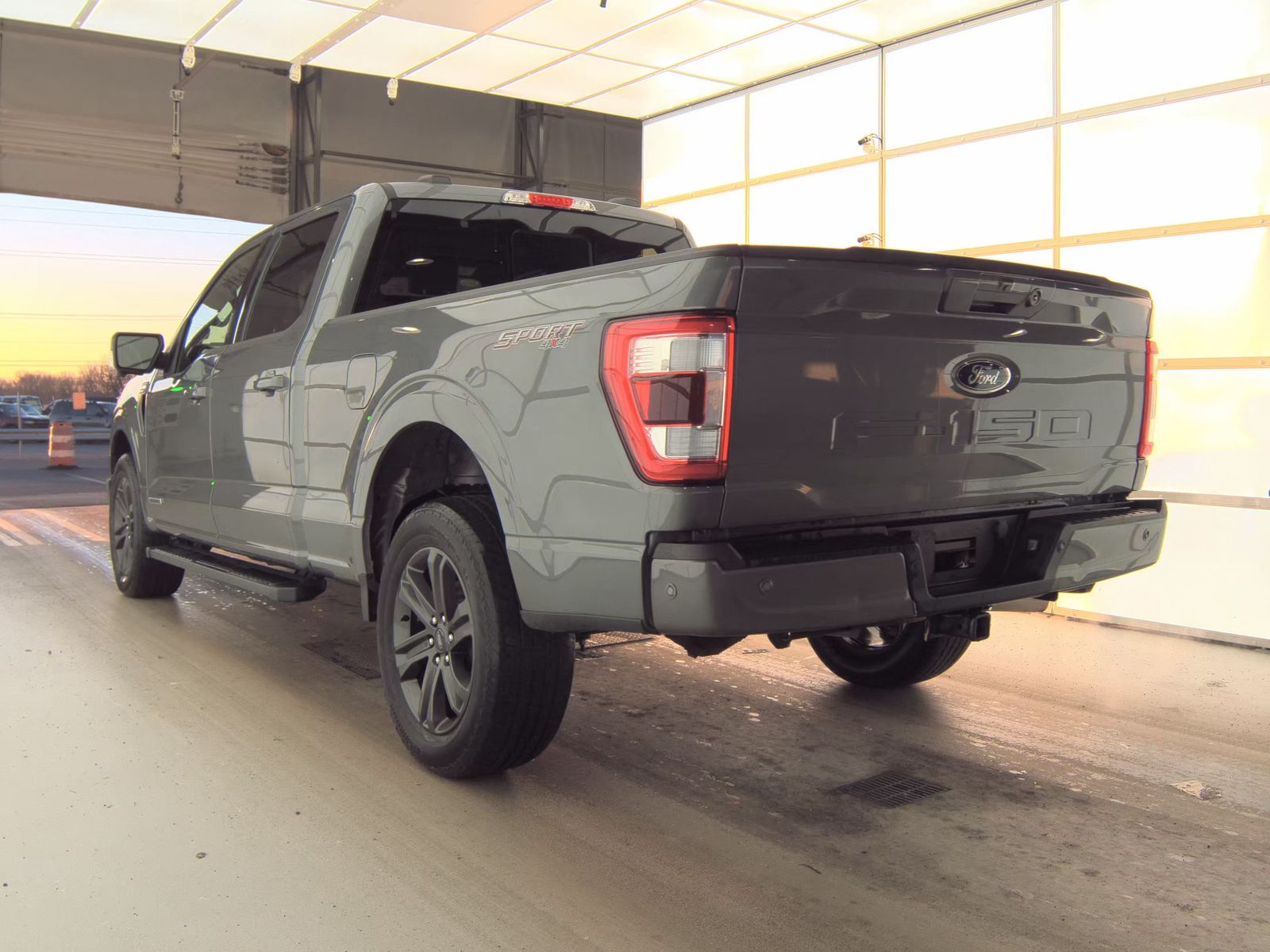 2023 Ford F-150 Hybrid Lariat AWD