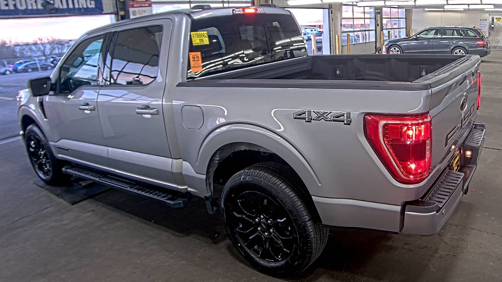 2022 Ford F-150 Hybrid XLT AWD