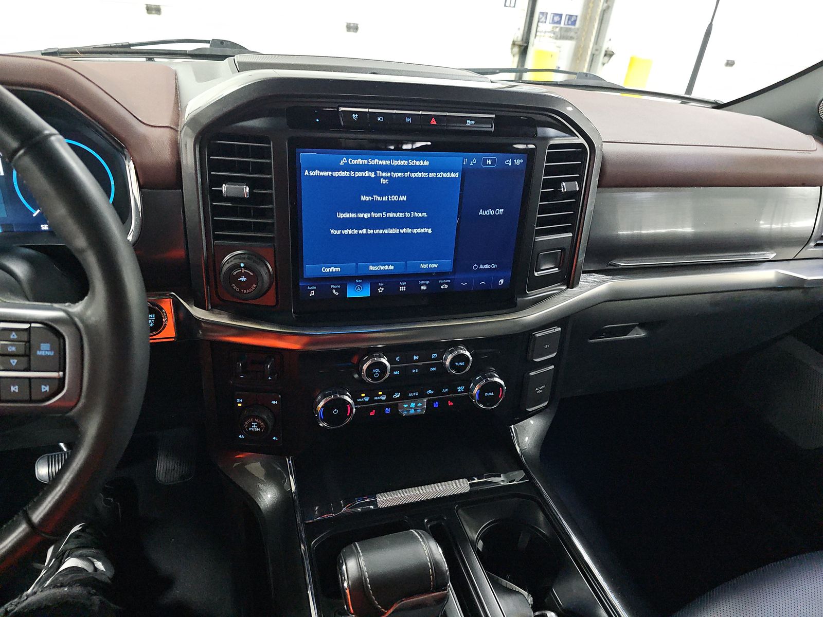 2023 Ford F-150 Hybrid Lariat AWD