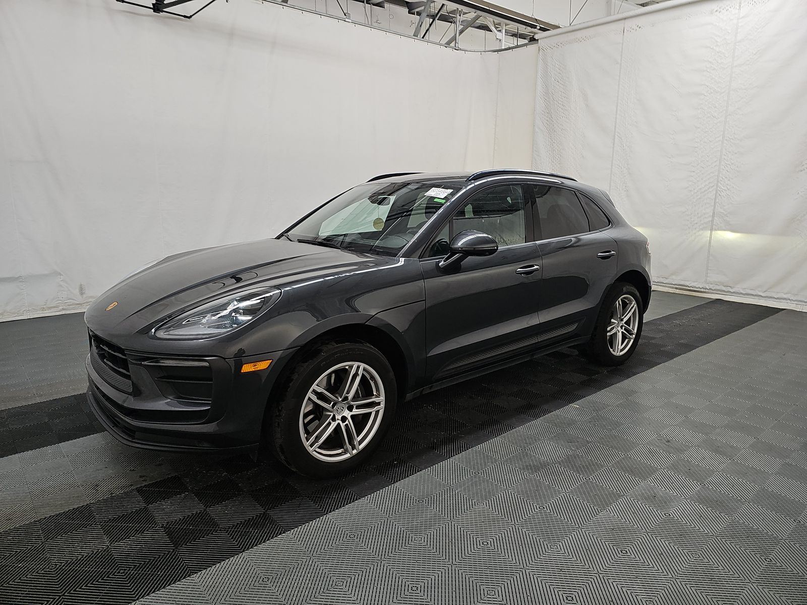 2023 Porsche Macan Base AWD