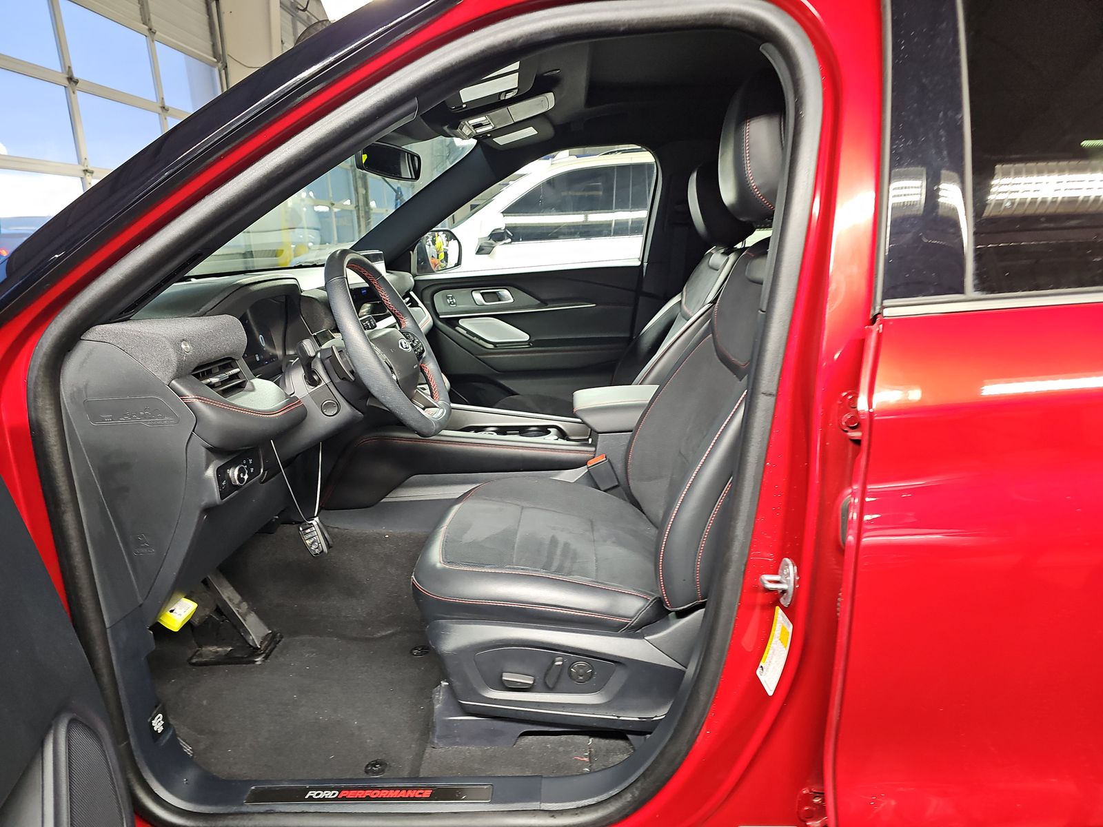 2025 Ford Explorer ST AWD