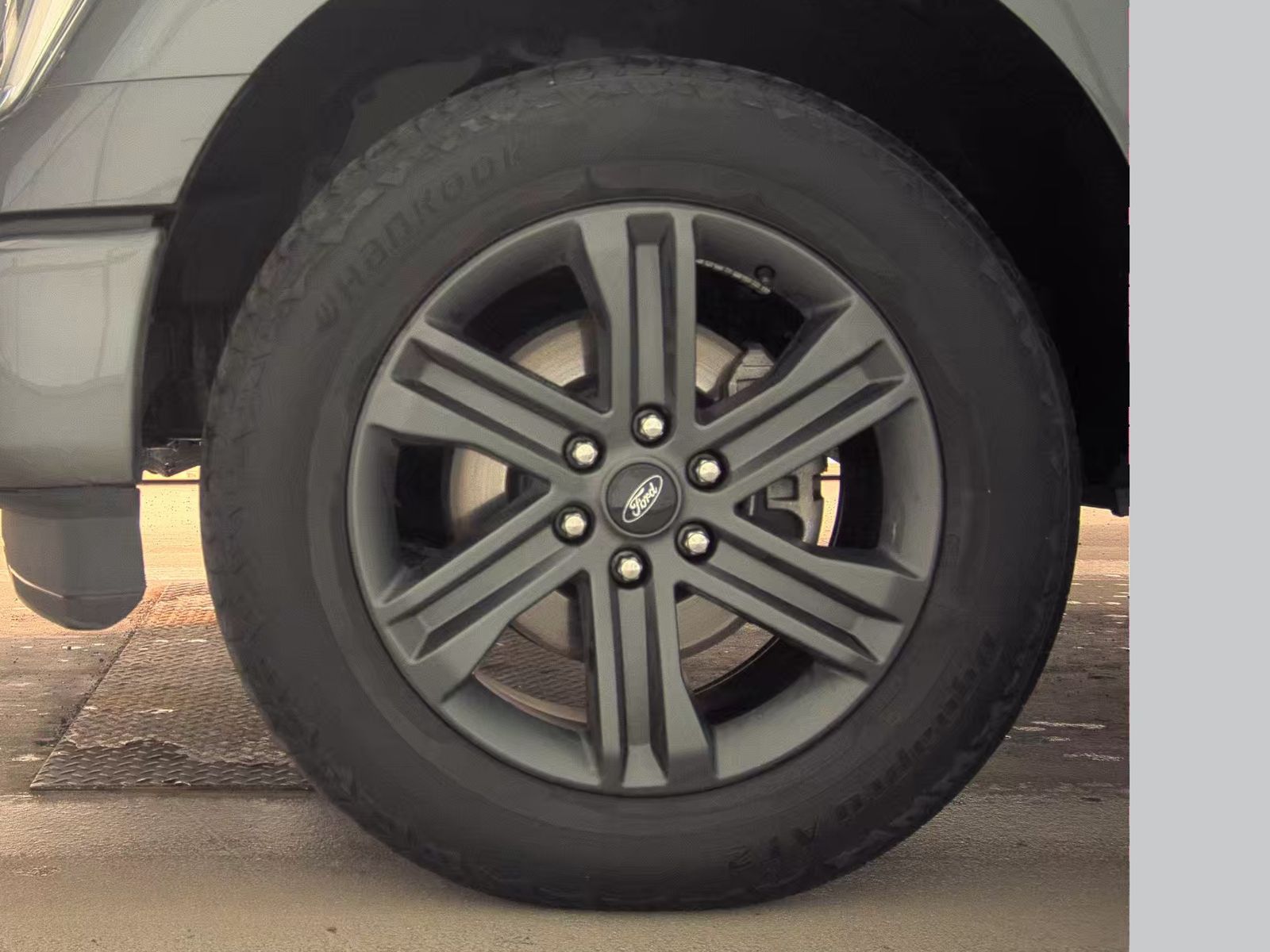 2023 Ford F-150 Lariat AWD