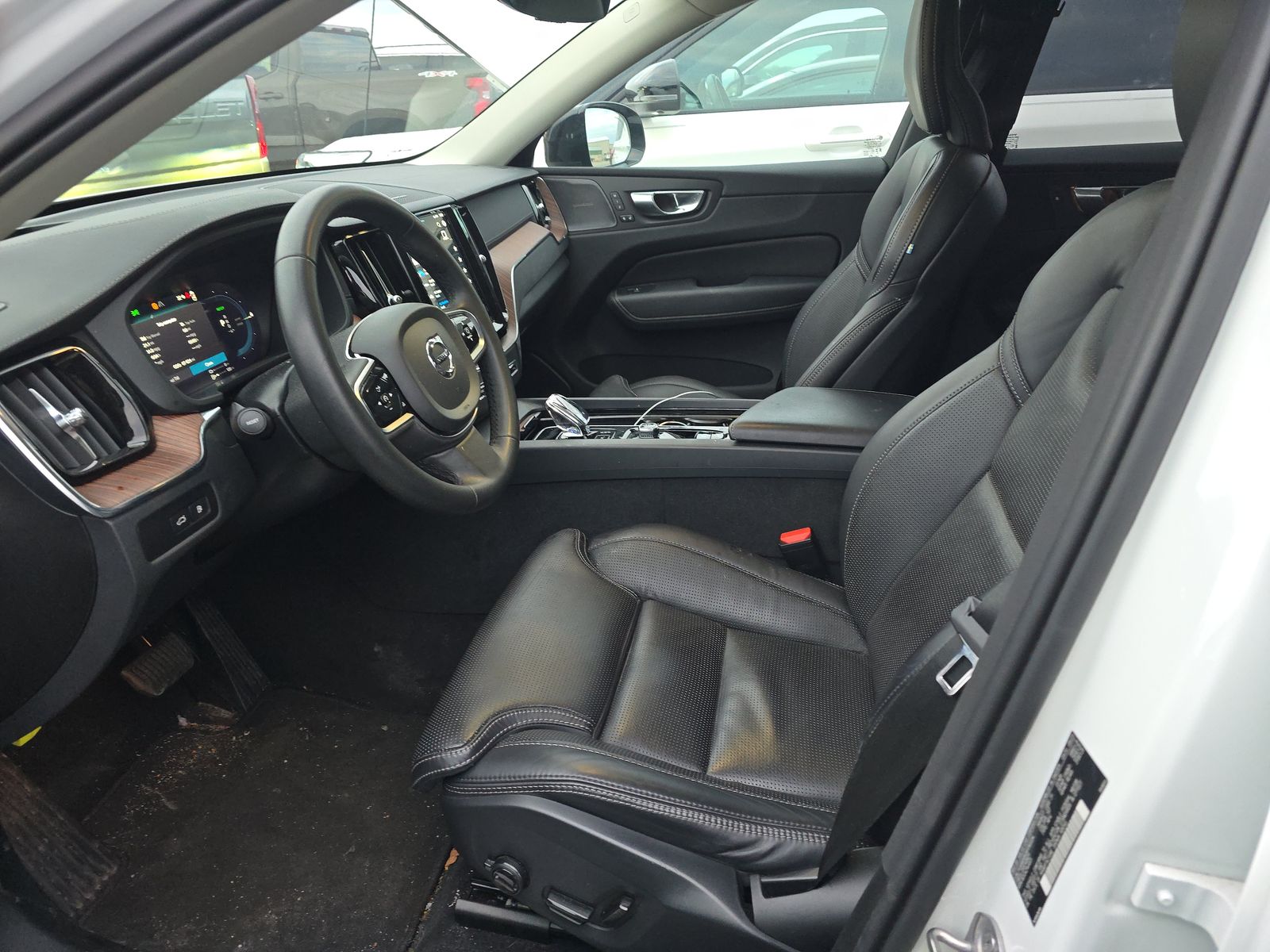 2024 Volvo XC60 Recharge T8 Ultimate AWD