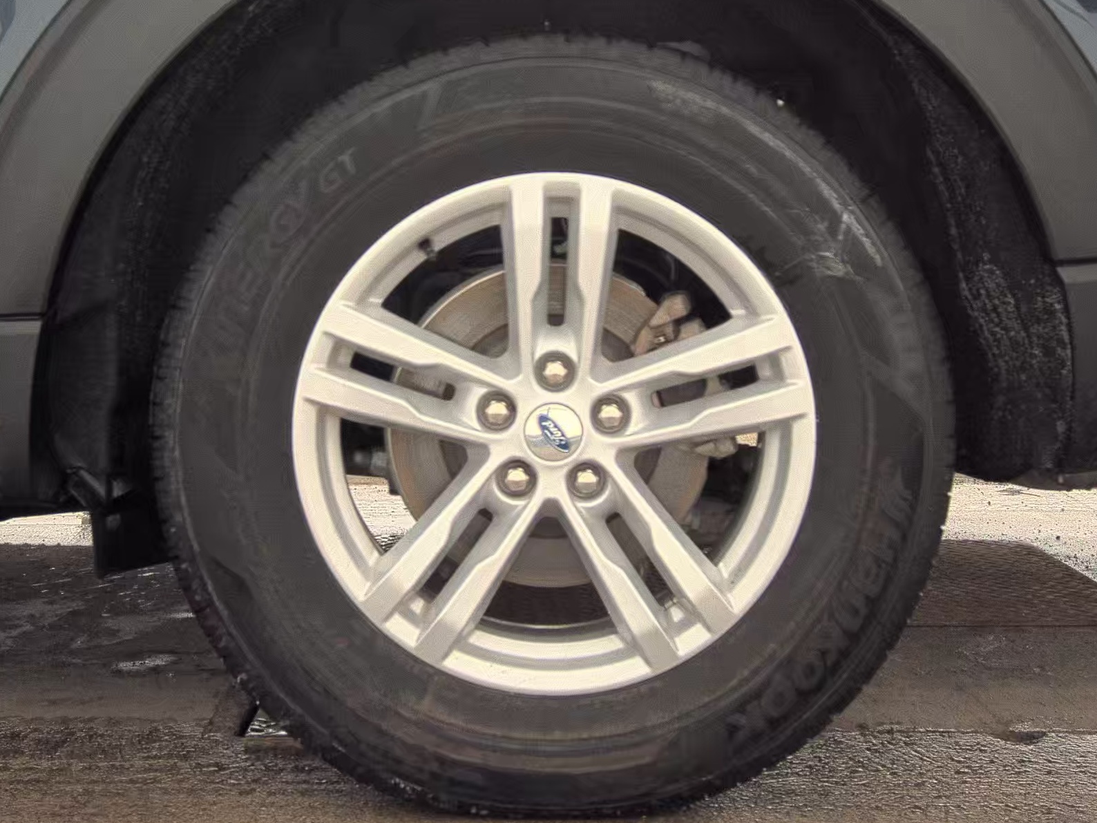 2023 Ford Explorer XLT AWD