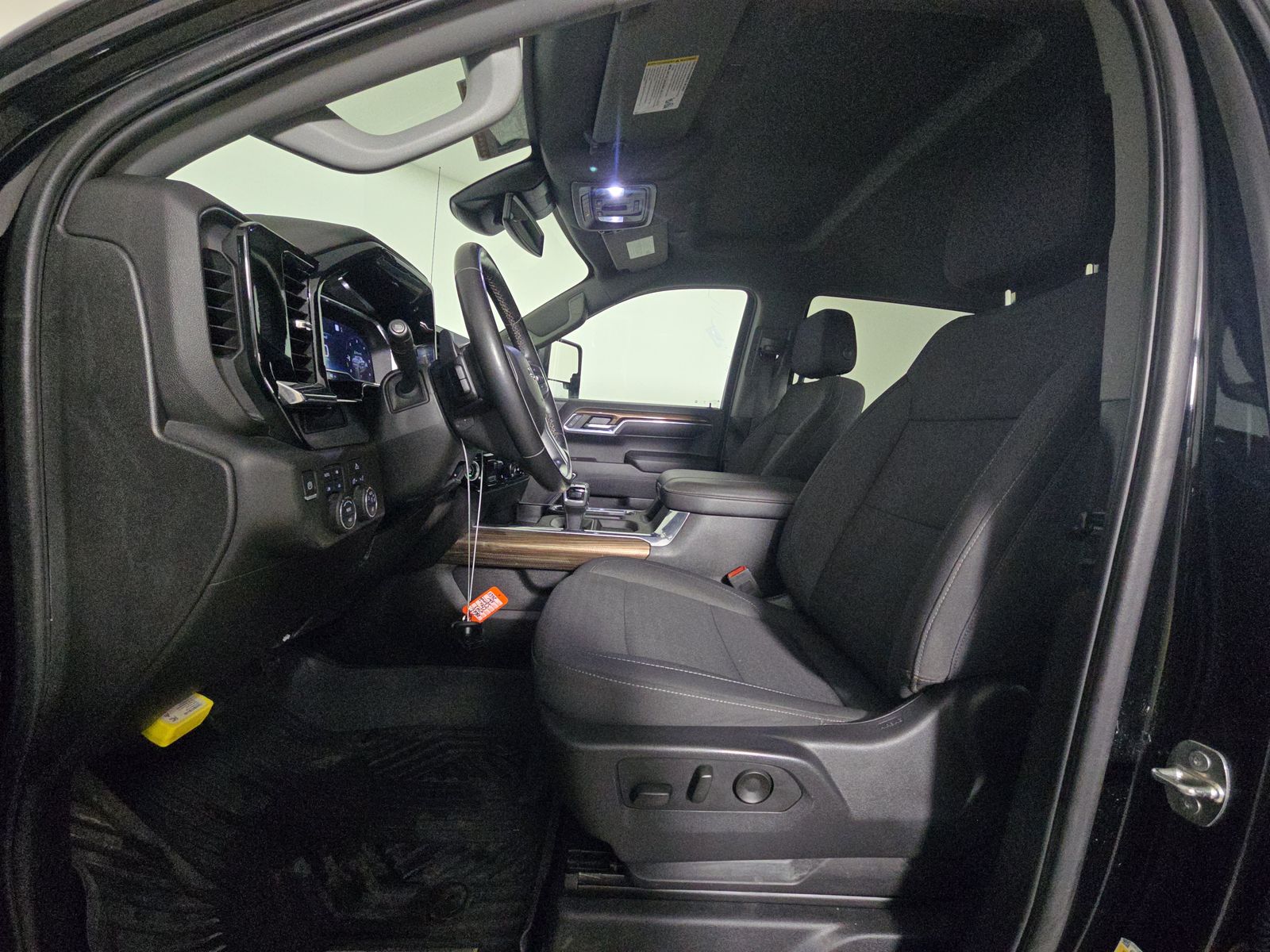 2023 Chevrolet Silverado 1500 RST AWD