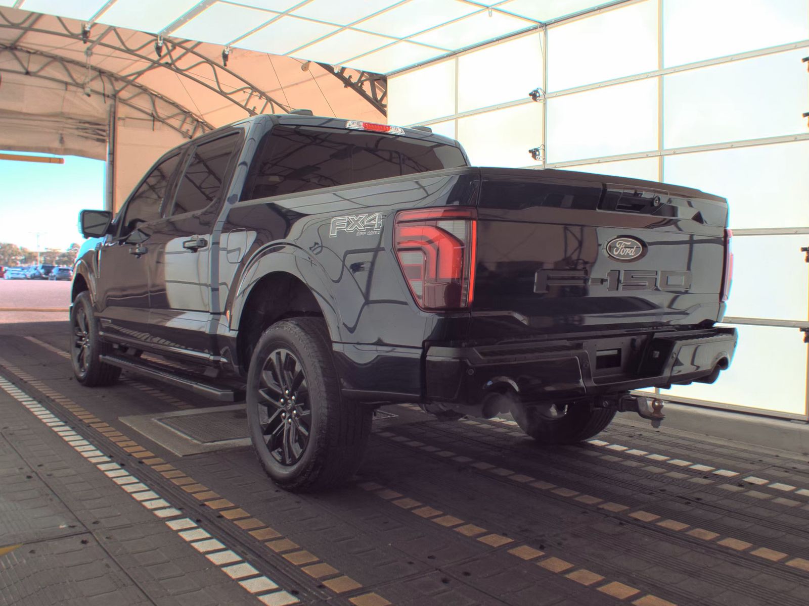 2024 Ford F-150 Hybrid Lariat AWD