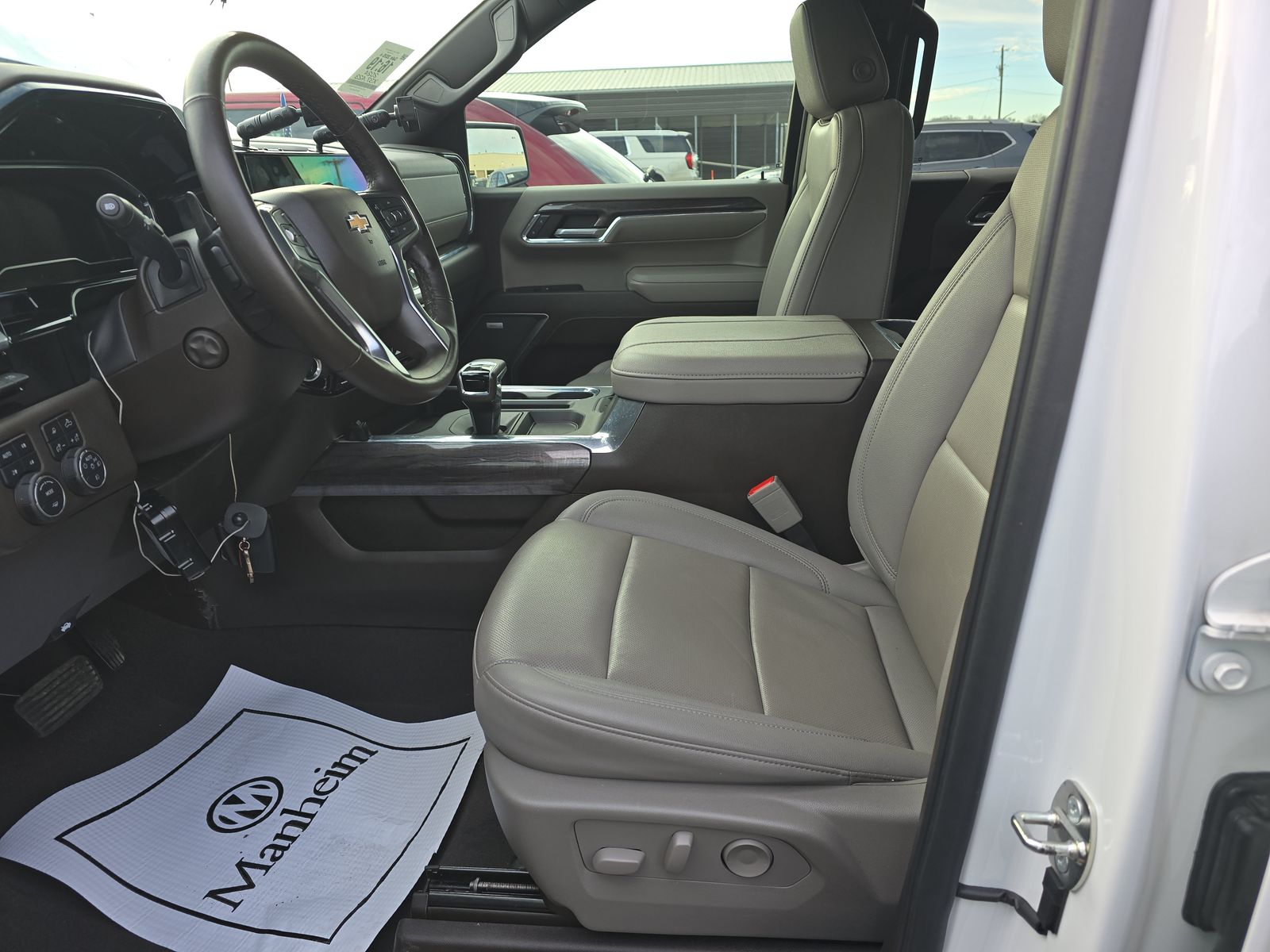 2024 Chevrolet Silverado 1500 LTZ AWD