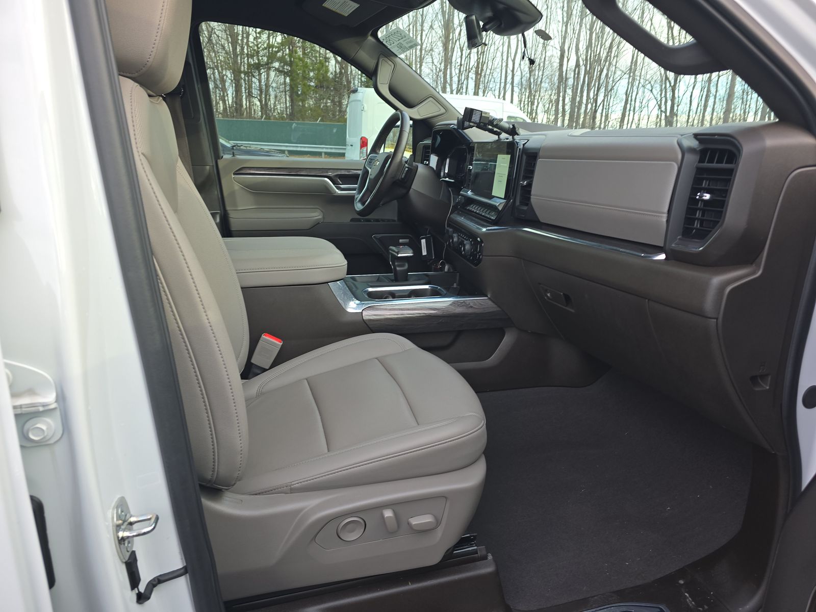 2024 Chevrolet Silverado 1500 LTZ AWD