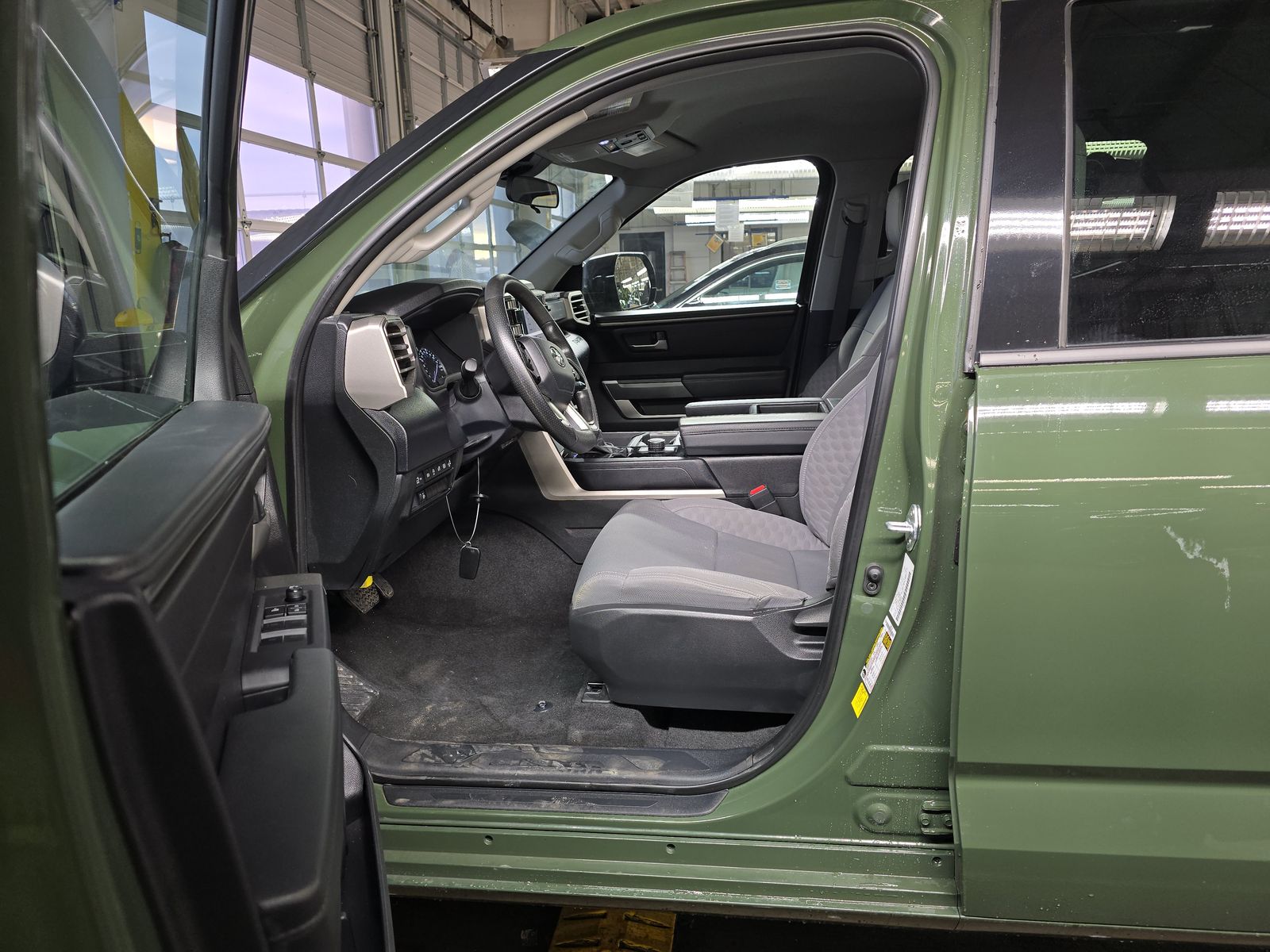 2023 Toyota Tundra SR5 RWD