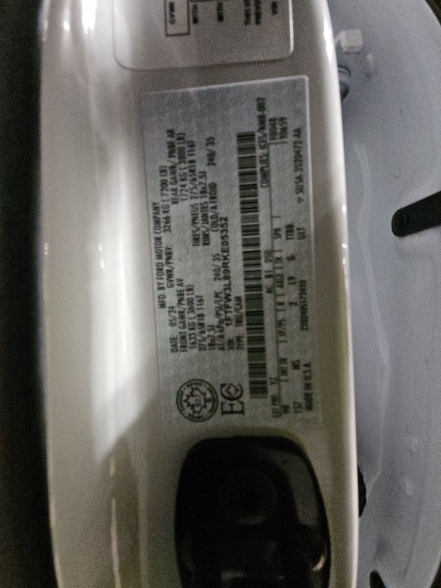 2024 Ford F-150 XLT AWD