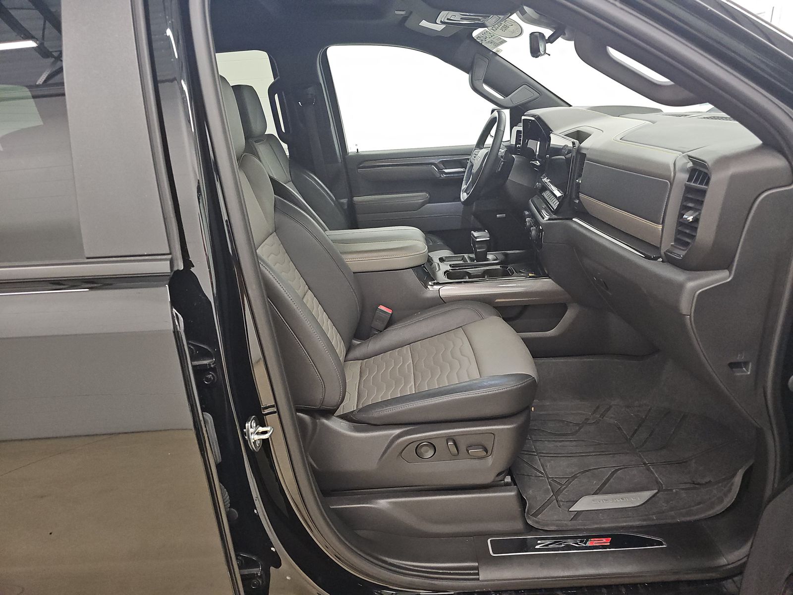 2023 Chevrolet Silverado 1500 ZR2 AWD