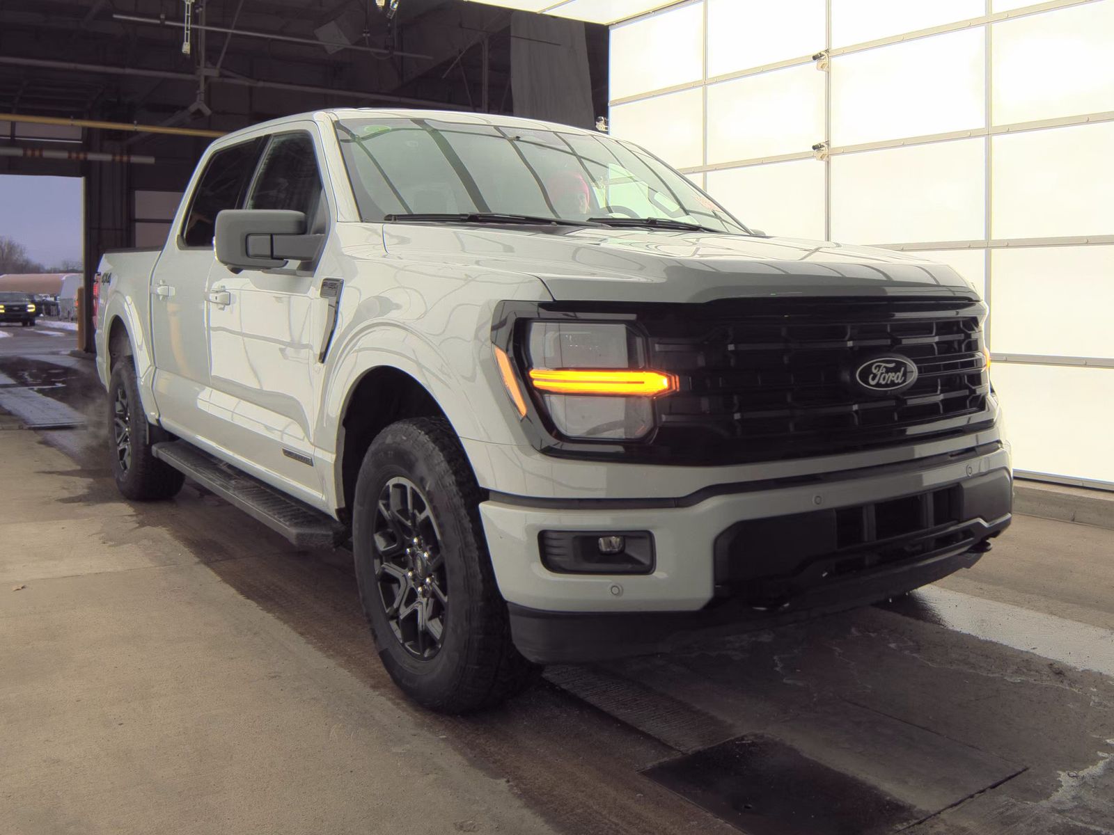 2024 Ford F-150 Hybrid XLT AWD