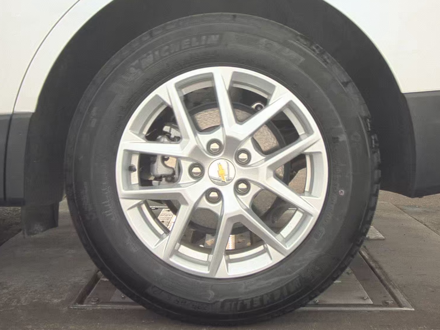 2024 Chevrolet Equinox LT FWD