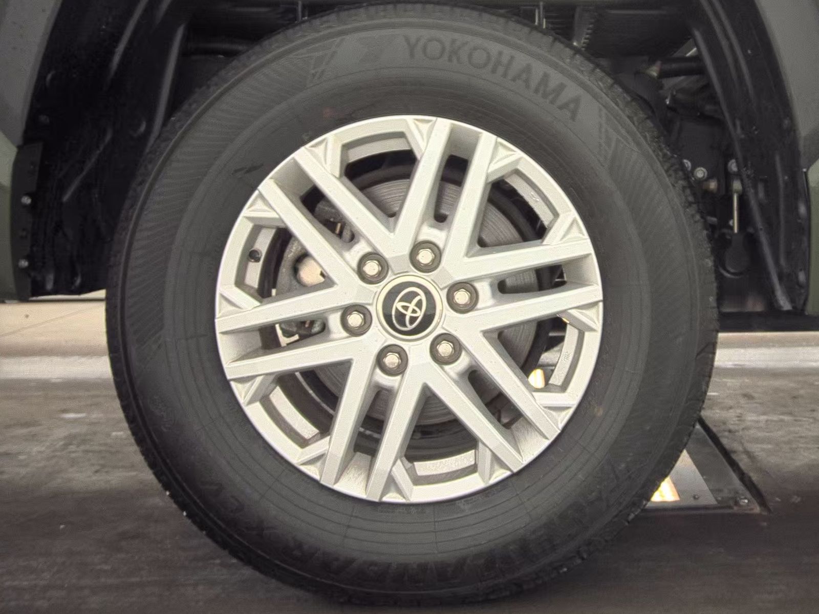 2023 Toyota Tundra SR5 RWD