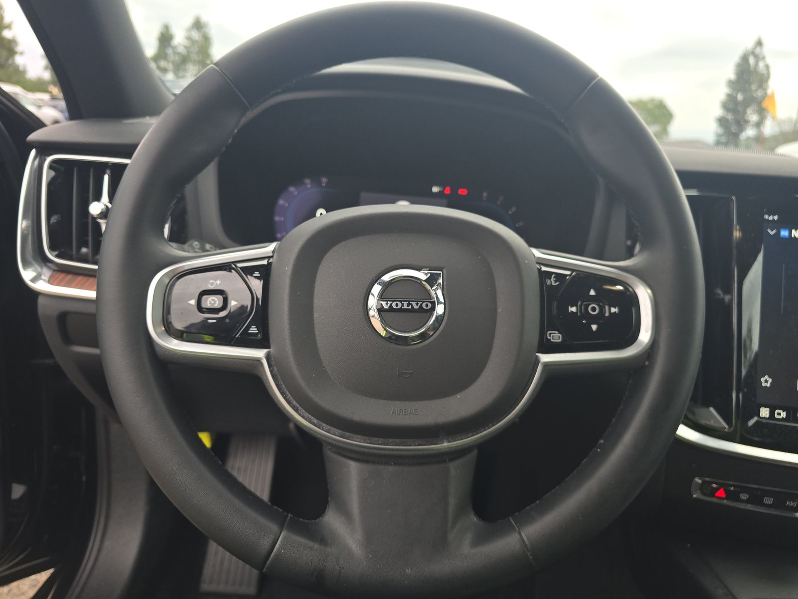 2023 Volvo S60 B5 Plus AWD