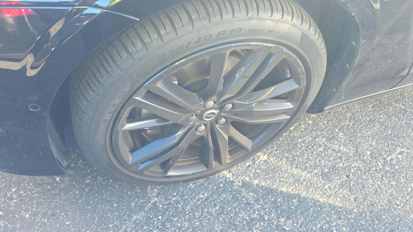 2023 Volvo S60 B5 Plus AWD