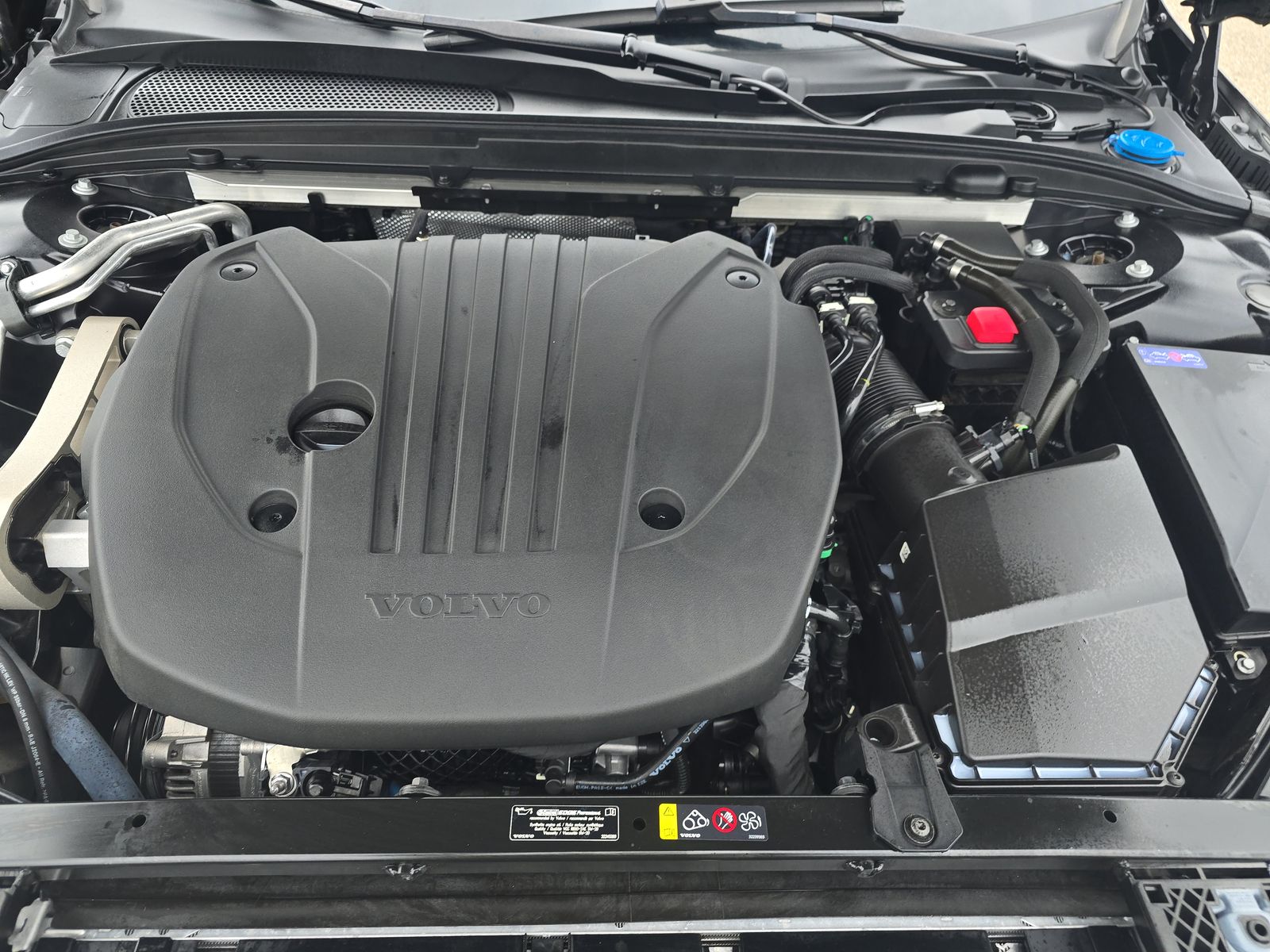 2023 Volvo S60 B5 Plus AWD