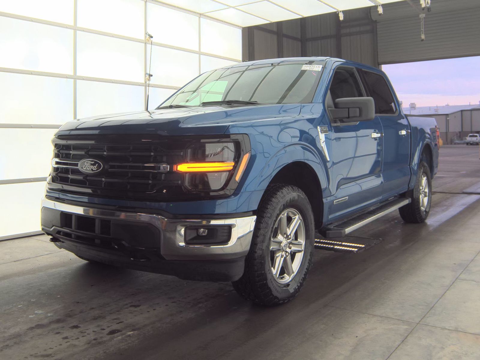 2025 Ford F-150 Hybrid XLT AWD