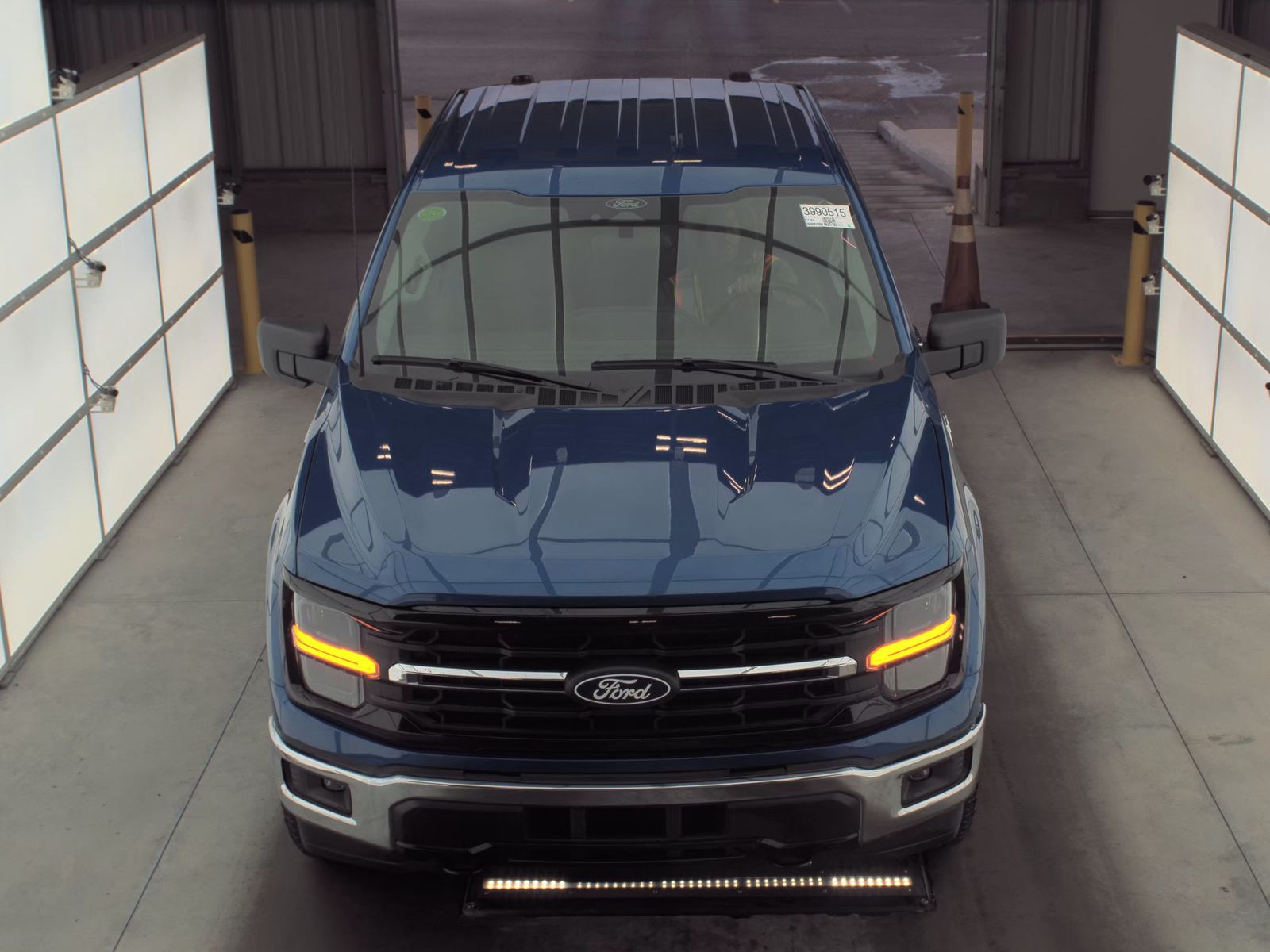 2025 Ford F-150 Hybrid XLT AWD