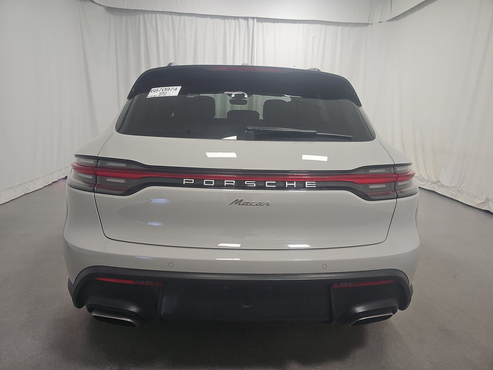 2022 Porsche Macan Base AWD