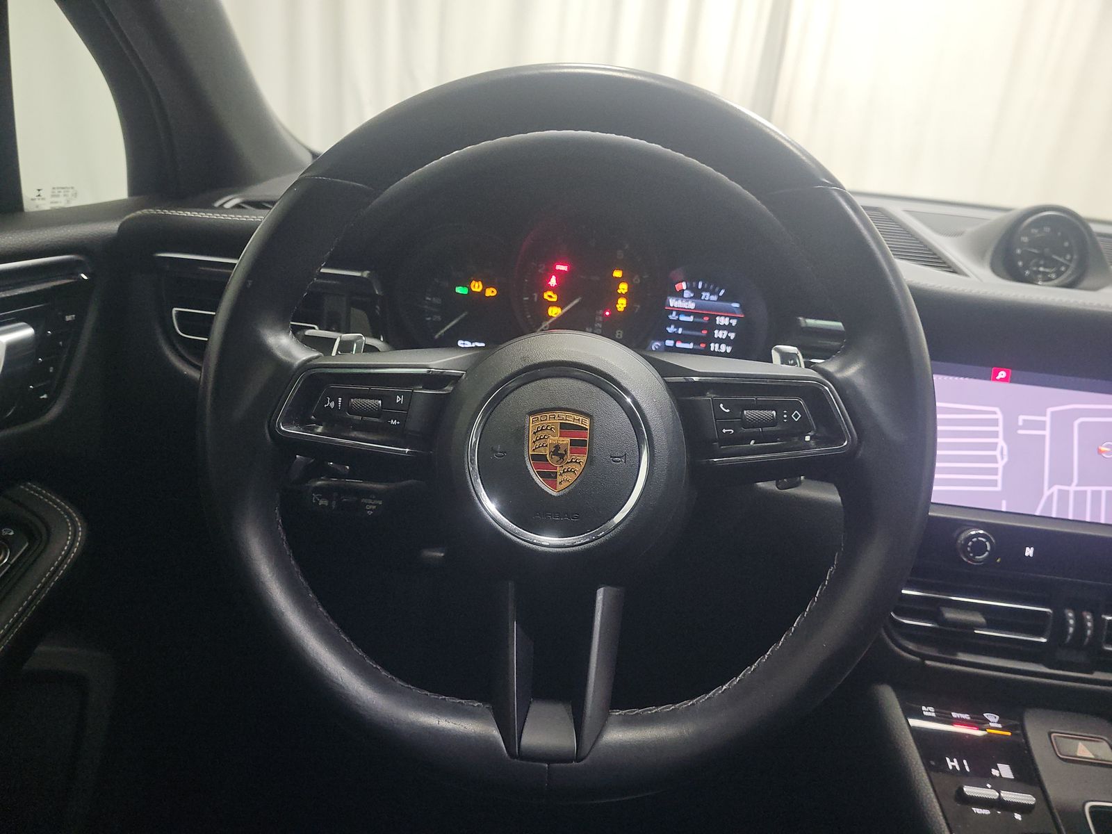 2022 Porsche Macan Base AWD