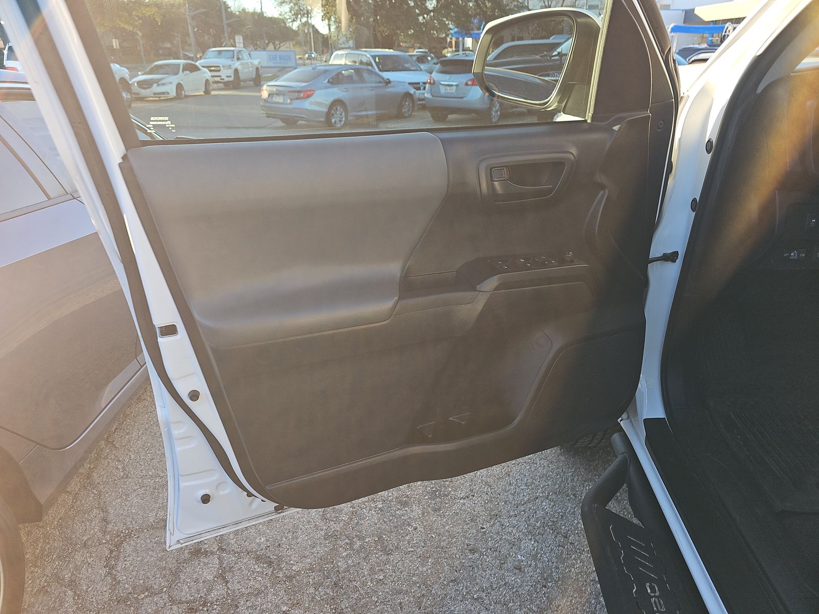 2022 Toyota Tacoma SR AWD