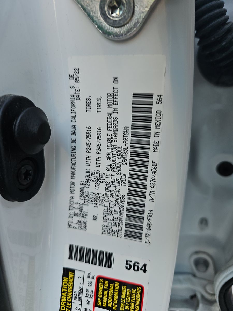 2022 Toyota Tacoma SR AWD