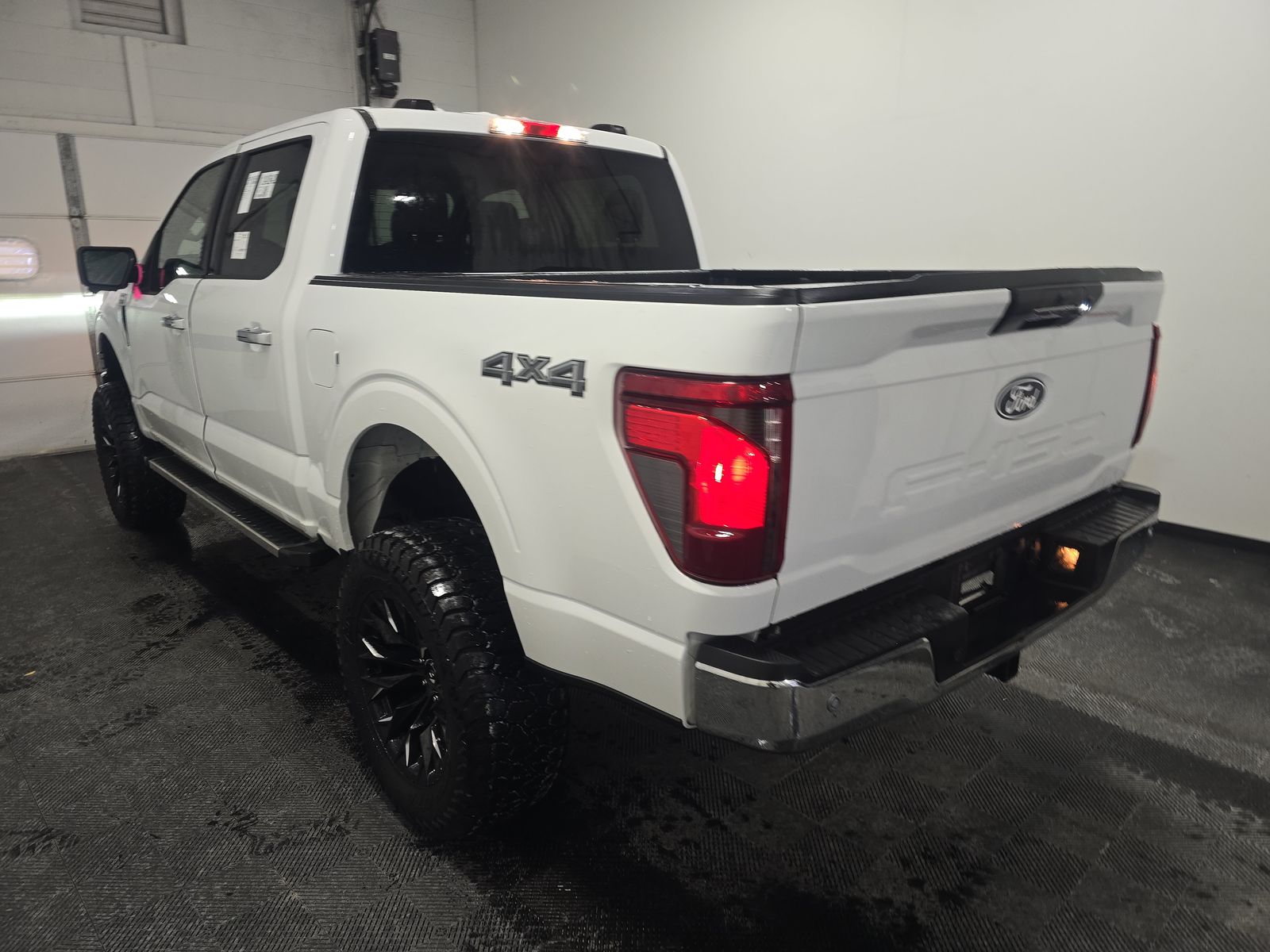 2024 Ford F-150 XLT AWD