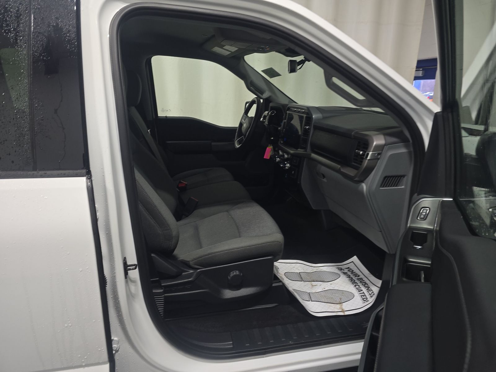 2024 Ford F-150 XLT AWD