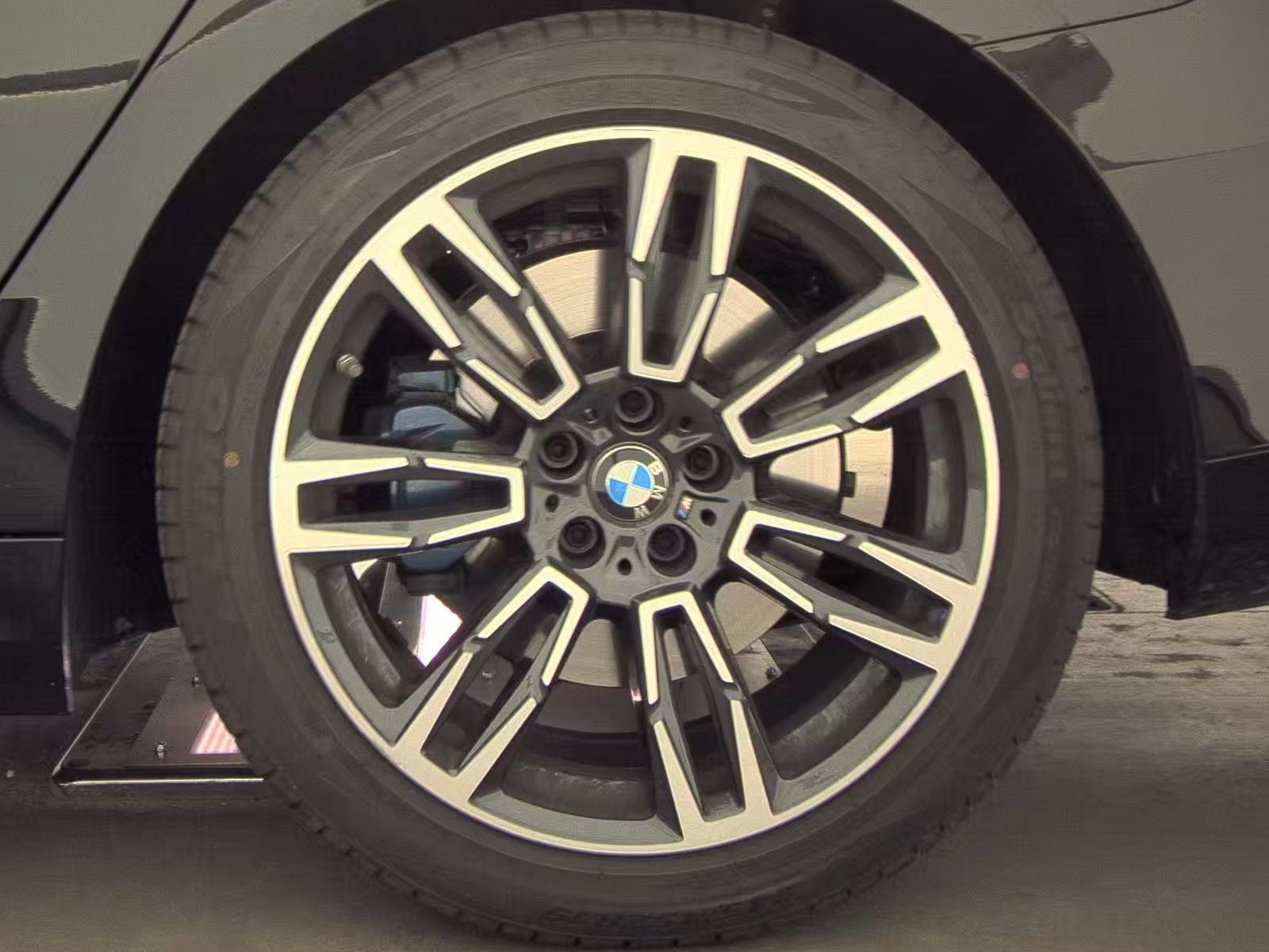 2026 BMW 5 Series 530i xDrive AWD