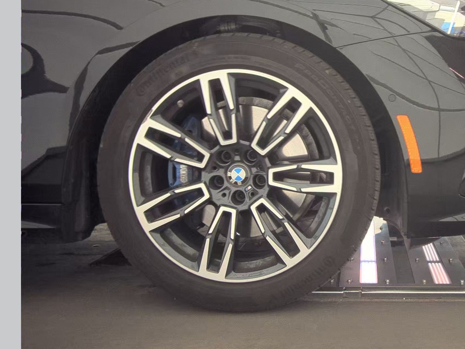 2026 BMW 5 Series 530i xDrive AWD