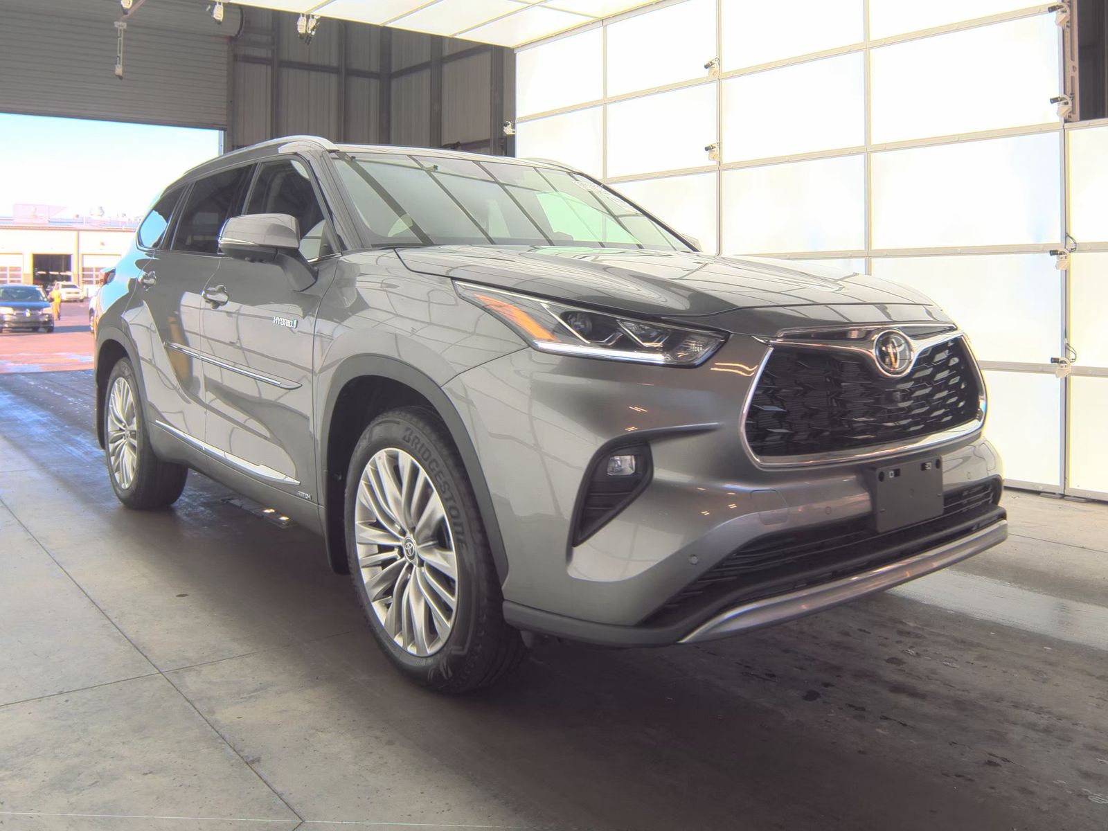 2025 Toyota Highlander Hybrid Platinum AWD